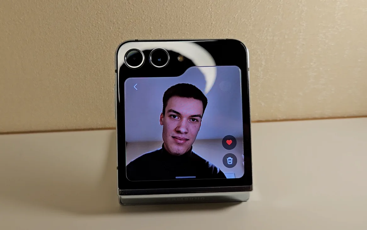 Galaxy Flip5 nuotraukų peržiūra